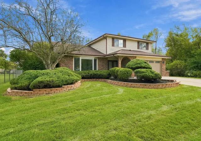 Single family home for sale at 11453 Brook Hl Dr, Orland Park, IL 60467 | MLS# 12794334