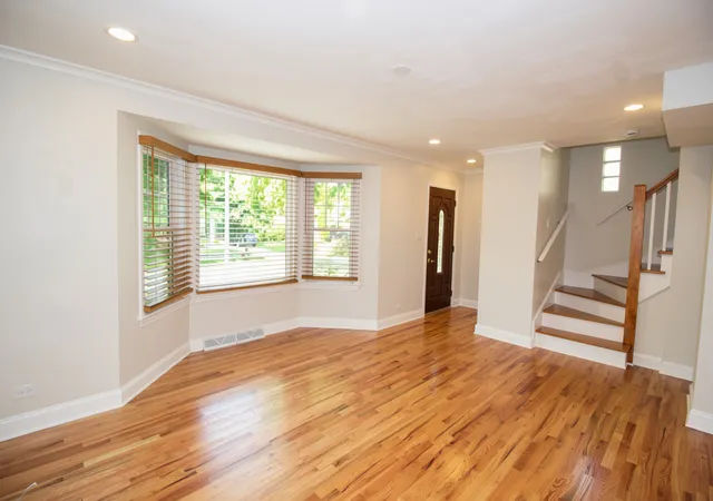 Photo 3 of Single family home for sale at 10833 S Artesian Ave, Chicago, IL 60655 | MLS# 12794339 | Listing updated on 2026-10-29