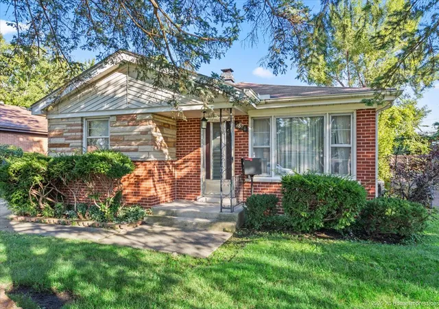 Photo 2 of Single family home for sale at 3828 153rd Street, Midlothian, IL 60445 | MLS# 12794357 | Listing updated on 2026-10-27