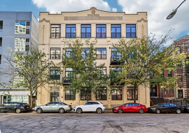 Photo 1 of Condo for sale at 1521 W Haddon Ave #3F, Chicago, IL 60642 | MLS# 12794359 | Listing updated on 2026-10-28