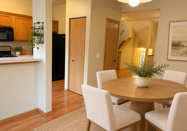 Photo 4 of Townhouse for sale at 1381 Chestnut Ln, Yorkville, IL 60560 | MLS# 12794406 | Listing updated on 2026-10-28