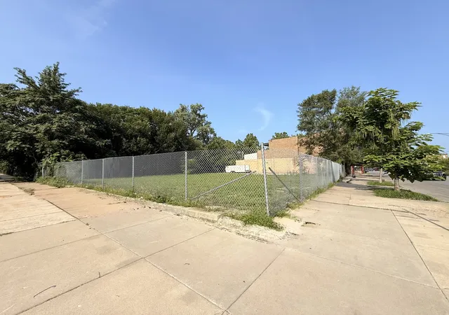Photo 1 of Land for sale at 532 E 61st Street, Chicago, IL 60637 | MLS# 12794412 | Listing updated on 2026-10-26