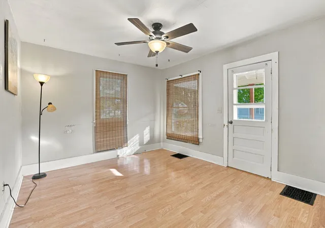 Photo 2 of Single family home for sale at 127 N Williams St, Geneseo, IL 61254 | MLS# 12794426 | Listing updated on 2026-10-29