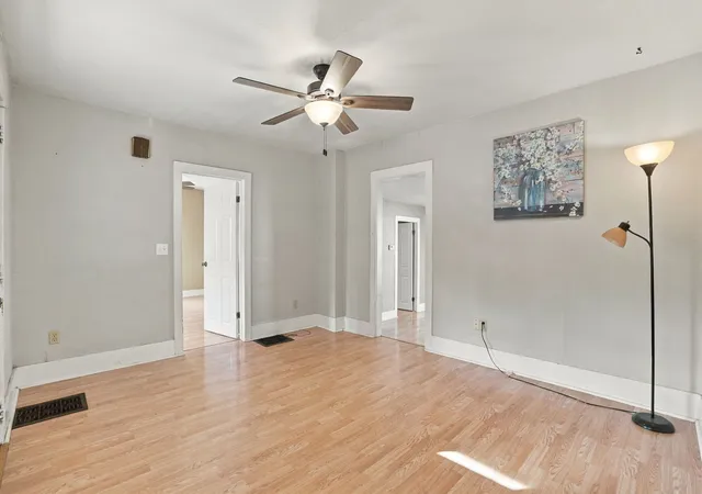 Photo 3 of Single family home for sale at 127 N Williams St, Geneseo, IL 61254 | MLS# 12794426 | Listing updated on 2026-10-29
