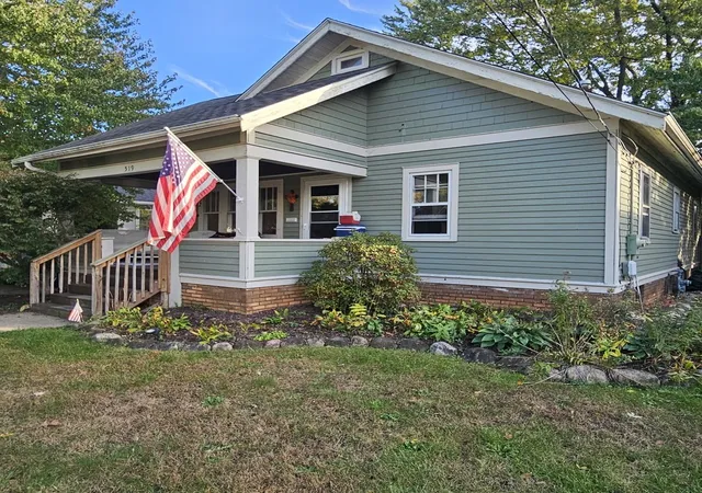 Photo 1 of Single family home for sale at 519 Frances Ave, Loves Park, IL 61111 | MLS# 12794459 | Listing updated on 2026-10-28