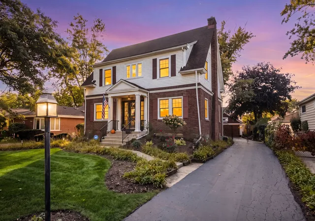 Photo 1 of Single family home for sale at 922 Forestview Ave, Park Ridge, IL 60068 | MLS# 12794460 | Listing updated on 2026-10-28