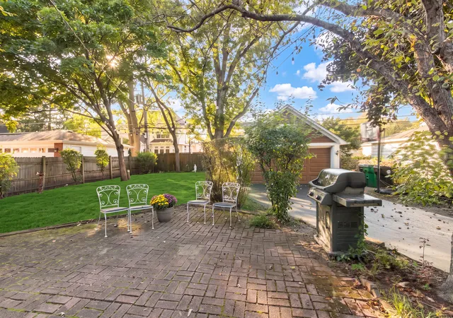Photo 3 of Single family home for sale at 922 Forestview Ave, Park Ridge, IL 60068 | MLS# 12794460 | Listing updated on 2026-10-28