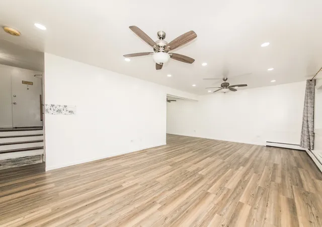 Photo 4 of Condo for sale at 9250 Noel Ave #1A, Des Plaines, IL 60016 | MLS# 12794466 | Listing updated on 2026-10-28