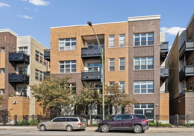 Photo 1 of Condo for sale at 2935 N Clybourn Ave #405, Chicago, IL 60618 | MLS# 12794489 | Listing updated on 2026-10-29