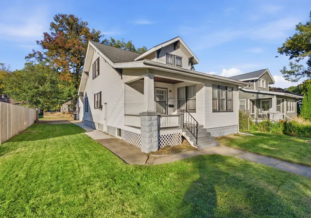 Photo 3 of Single family home for sale at 4535 14th Avenue, Rock Island, IL 61201 | MLS# 12794493 | Listing updated on 2026-10-27
