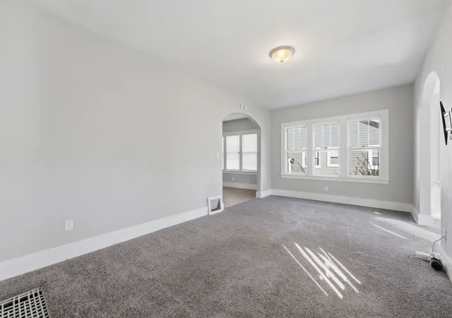 Photo 4 of Single family home for sale at 4535 14th Avenue, Rock Island, IL 61201 | MLS# 12794493 | Listing updated on 2026-10-27