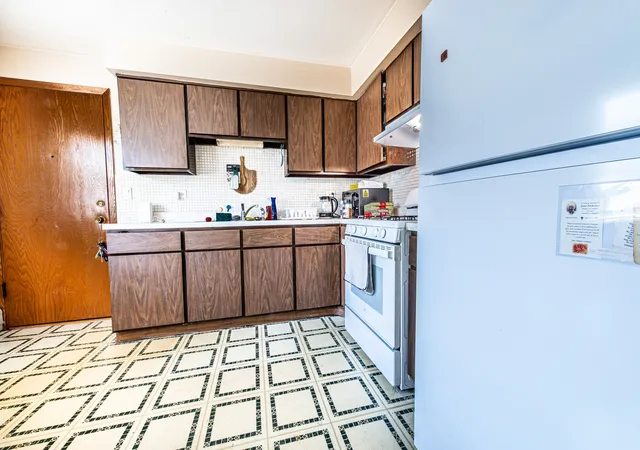 Photo 3 of Townhouse for sale at 6249 N Northwest Hwy #3N, Norwood Park, IL 60631 | MLS# 12794497 | Listing updated on 2026-10-28