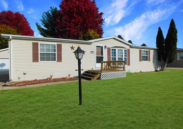 Photo 1 of Manufactured home for sale at 5464 Heartwood Ln, Roscoe, IL 61073 | MLS# 12794530 | Listing updated on 2026-10-30
