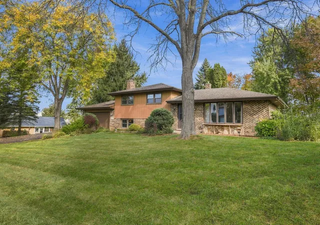 Photo 1 of Single family home for sale at 36139 N Tara Ct, Ingleside, IL 60041 | MLS# 12794535 | Listing updated on 2026-10-29