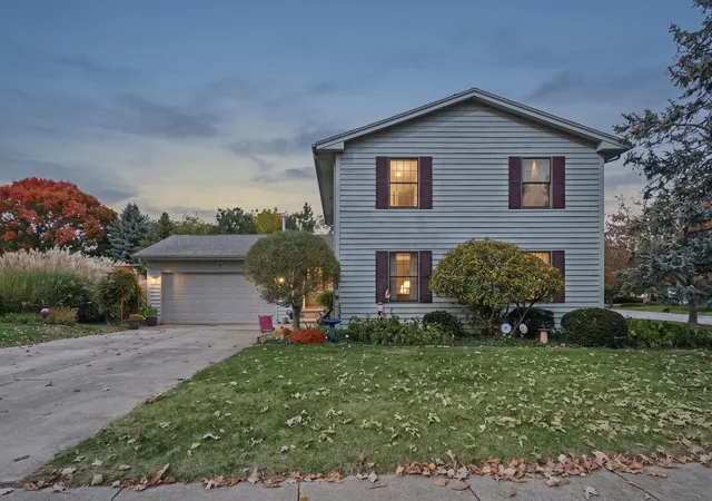 Single family home for sale at 1704 E Mumford Dr, Urbana, IL 61802 | MLS# 12794555