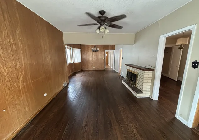 Photo 3 of Single family home for sale at 4428 N Springfield Ave, Chicago, IL 60625 | MLS# 12794567 | Listing updated on 2026-10-29