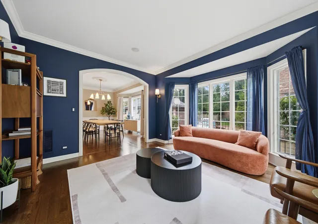 Photo 4 of Single family home for sale at 223 Justina St, Hinsdale, IL 60521 | MLS# 12794573 | Listing updated on 2026-10-27