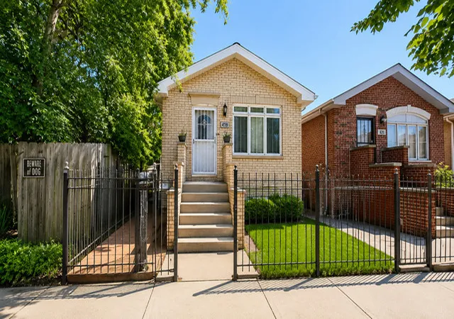 Photo 1 of Single family home for sale at 419 W Root St, Chicago, IL 60609 | MLS# 12794581 | Listing updated on 2026-10-28
