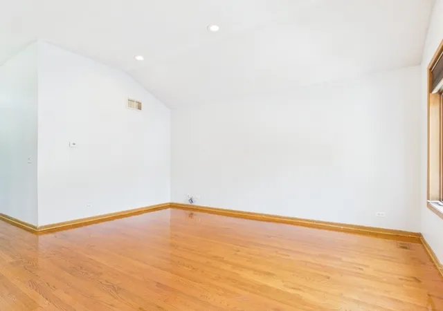 Photo 3 of Single family home for sale at 419 W Root St, Chicago, IL 60609 | MLS# 12794581 | Listing updated on 2026-10-28
