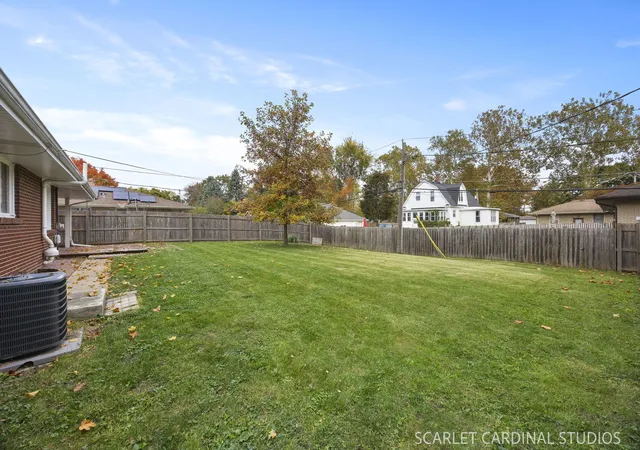 Photo 2 of Single family home for sale at 908 Donnie Ct, Joliet, IL 60435 | MLS# 12794582 | Listing updated on 2026-10-30