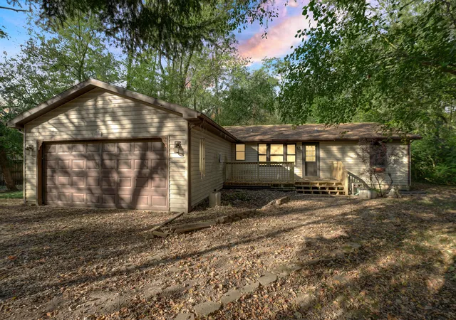Photo 1 of Single family home for sale at 35658 Linden Ln, Custer Park, IL 60481 | MLS# 12794593 | Listing updated on 2026-10-29