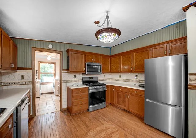 Photo 3 of Single family home for sale at 35658 Linden Ln, Custer Park, IL 60481 | MLS# 12794593 | Listing updated on 2026-10-29