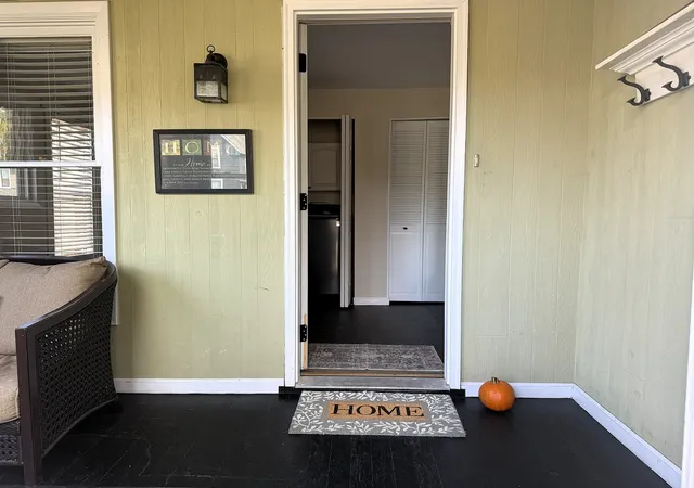 Photo 2 of Single family home for sale at 1006 6th Avenue, Sterling, IL 61081 | MLS# 12794596 | Listing updated on 2026-10-27