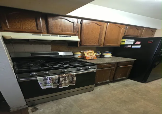 Photo 3 of House for sale at 83 Bradford Rd, Joliet, IL 60433 | MLS# 12794600 | Listing updated on 2026-10-27