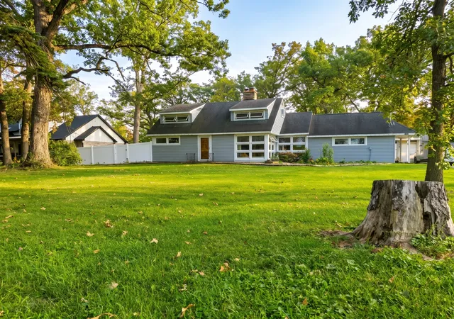 Single family home for sale at 10661 W La Porte Rd, Mokena, IL 60448 | MLS# 12794621
