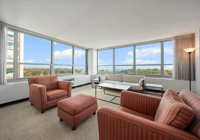 Photo 4 of Condo for sale at 3550 N Lake Shore Dr #1016, Chicago, IL 60657 | MLS# 12794640 | Listing updated on 2026-10-28