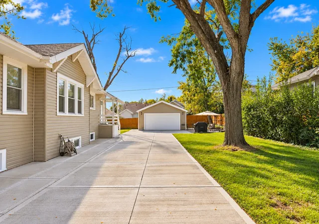 Photo 2 of Single family home for sale at 246 W 14th Place, Chicago Heights, IL 60411 | MLS# 12794643 | Listing updated on 2026-10-29