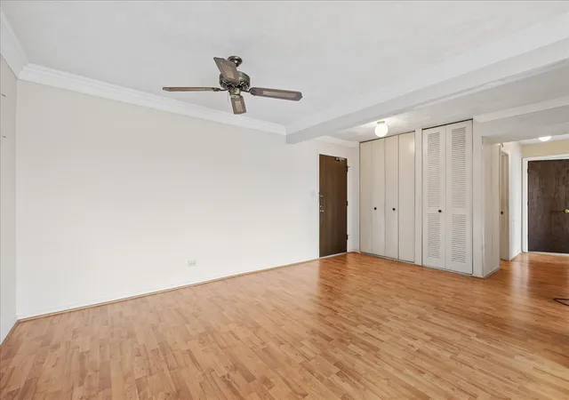 Photo 3 of Condo for sale at 625 W Huntington Cmns Rd #405, Mount Prospect, IL 60056 | MLS# 12794649 | Listing updated on 2026-10-27