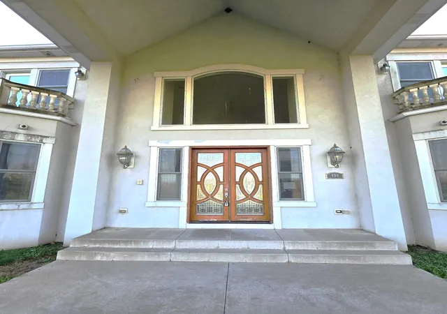 Photo 4 of Single family home for sale at 400 Berron Ln, Barrington Hills, IL 60010 | MLS# 12794656 | Listing updated on 2026-10-29