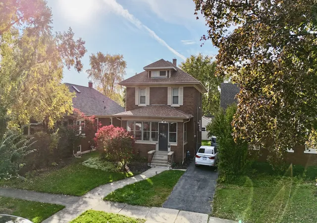 Single family home for sale at 515 N Prairie Ave, Joliet, IL 60435 | MLS# 12794684