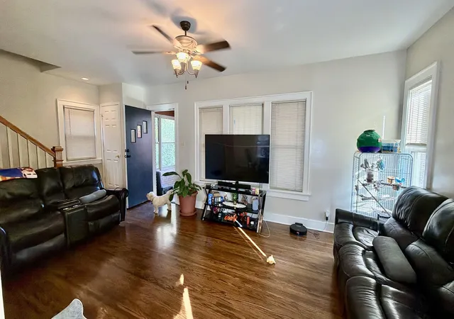 Photo 1 of Single family home for sale at 515 N Prairie Ave, Joliet, IL 60435 | MLS# 12794684 | Listing updated on 2026-10-26
