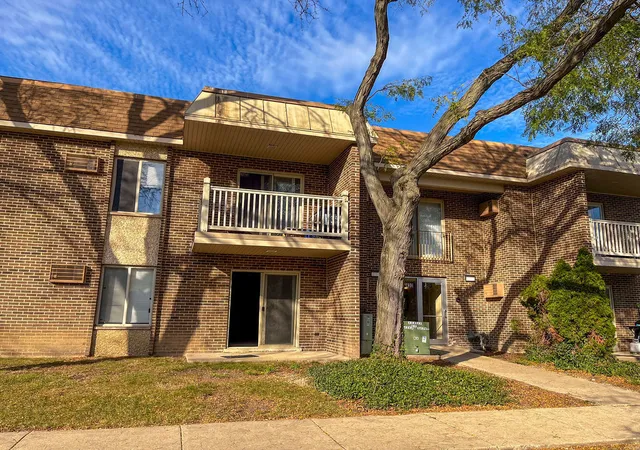 Photo 1 of Condo for sale at 432 N Wilke Rd #106, Palatine, IL 60074 | MLS# 12794687 | Listing updated on 2026-10-29