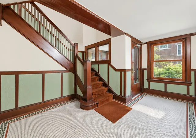 Photo 2 of Townhouse for sale at 5468 S Woodlawn Ave #2E, Chicago, IL 60615 | MLS# 12794709 | Listing updated on 2026-10-27