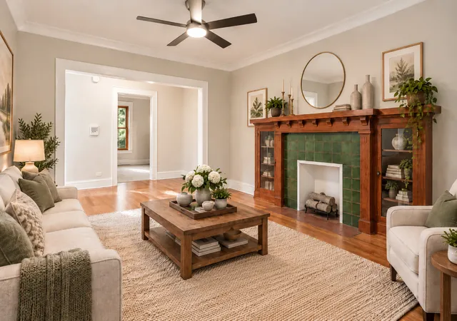 Photo 4 of Townhouse for sale at 5468 S Woodlawn Ave #2E, Chicago, IL 60615 | MLS# 12794709 | Listing updated on 2026-10-27