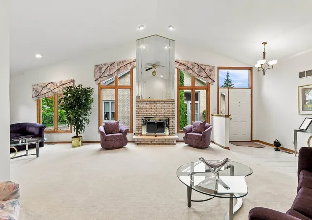 Photo 3 of Townhouse for sale at 18218 Pheasant Lake Dr, Tinley Park, IL 60487 | MLS# 12794723 | Listing updated on 2026-10-28
