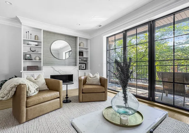 Photo 3 of Condo for sale at 1938 N Mohawk St #3, Chicago, IL 60614 | MLS# 12794725 | Listing updated on 2026-10-27
