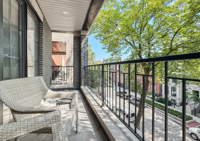 Photo 4 of Condo for sale at 1938 N Mohawk St #3, Chicago, IL 60614 | MLS# 12794725 | Listing updated on 2026-10-27