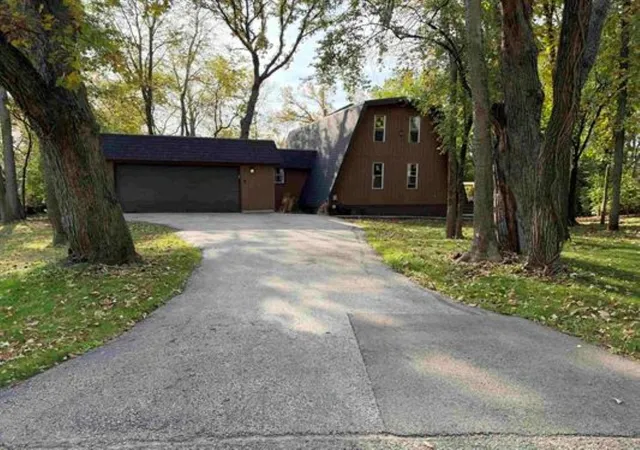 Photo 1 of Single family home for sale at 6280 White Buck Trl, Rockford, IL 61102 | MLS# 12794743 | Listing updated on 2026-10-27