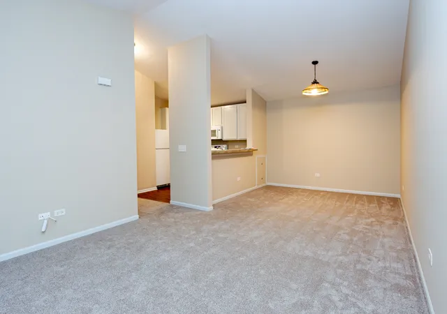 Photo 4 of Condo for sale at 427 Silverstone Dr #427, Carpentersville, IL 60110 | MLS# 12794746 | Listing updated on 2026-10-27