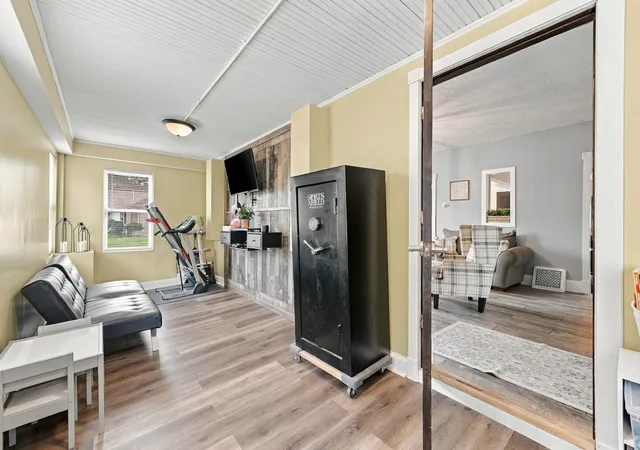 Photo 3 of Single family home for sale at 660 3rd Avenue, Joliet, IL 60433 | MLS# 12794749 | Listing updated on 2026-10-29