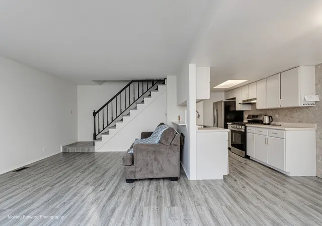 Photo 4 of Condo for sale at 2s771 Winchester Cir E #3, Warrenville, IL 60555 | MLS# 12794785 | Listing updated on 2026-10-27
