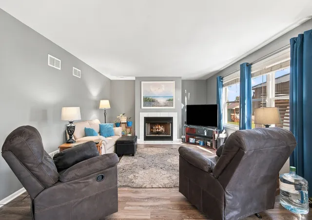 Photo 3 of Single family home for sale at 1349 Crooked Crk Dr, Beecher, IL 60401 | MLS# 12794802 | Listing updated on 2026-10-27