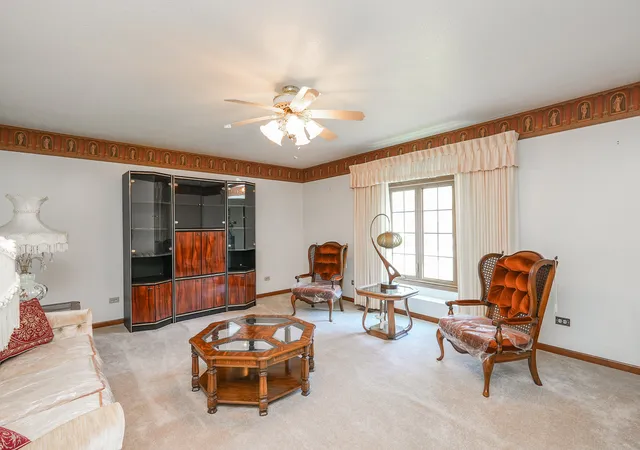 Photo 2 of Single family home for sale at 639 N Birch St, Manteno, IL 60950 | MLS# 12794804 | Listing updated on 2026-10-29