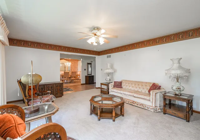 Photo 4 of Single family home for sale at 639 N Birch St, Manteno, IL 60950 | MLS# 12794804 | Listing updated on 2026-10-29