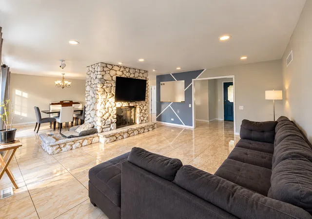 Photo 2 of Single family home for sale at 24732 S Mulberry Ln, Crete, IL 60417 | MLS# 12794806 | Listing updated on 2026-10-29