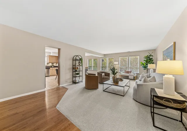 Photo 4 of Condo for sale at 2025 Sherman Ave #201, Evanston, IL 60201 | MLS# 12794819 | Listing updated on 2026-10-27